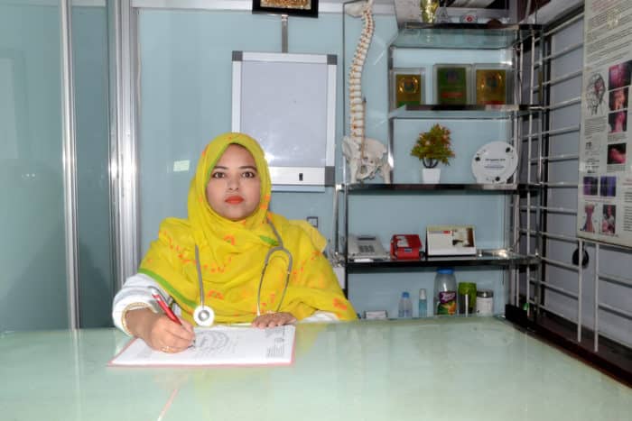 বিপিটি (পিইউবি), এমপিটি(জিবি) এনডিএস(অস্ট্রেলিয়া),ওএমটি(কানাডা) ডিপ্লোমা ইন আকুপাংচার(পিইউবি) লেকচারার অব ফিগিওথেরাপি(এক্স) দি পিপলস ইউনিভার্সিটি অব বাংলাদেশ সিনিয়র ফিজিওথেরাপিস্ট(এক্স) ইবনে সিনা পেইন ফিজিওথেরাপি এন্ড রিহ্যাব, সেন্টার স্পাইন, জয়েন্ট পেইন,স্পোর্টস ইনজুরি এন্ড প্যারালাইসিস রিহ্যাব, স্পেশালিস্ট ফিজিওথেরাপিস্ট।